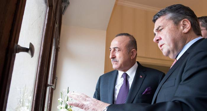 Gabriels Teezeremonie mit Cavusoglu: „Geste der Unterordnung“