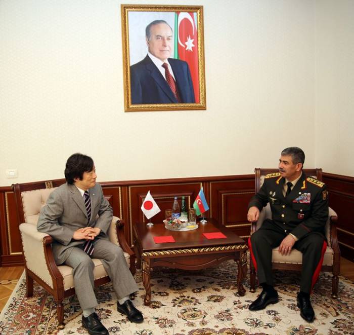 
Zakir Gasanov se ha entrevistado con el embajador japonés