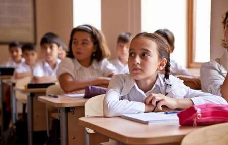 Məktəblilərin yaz tətili günləri dəyişdi