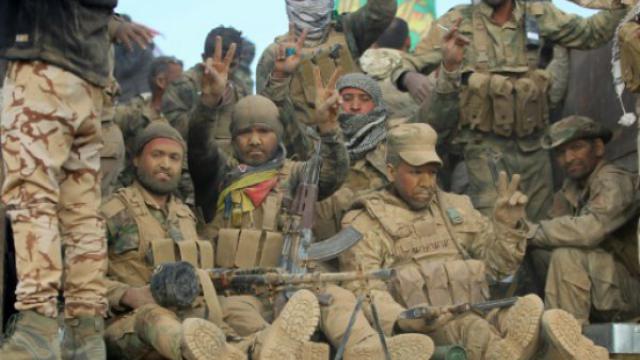 Mossoul: les soldats irakiens aux portes de la ville