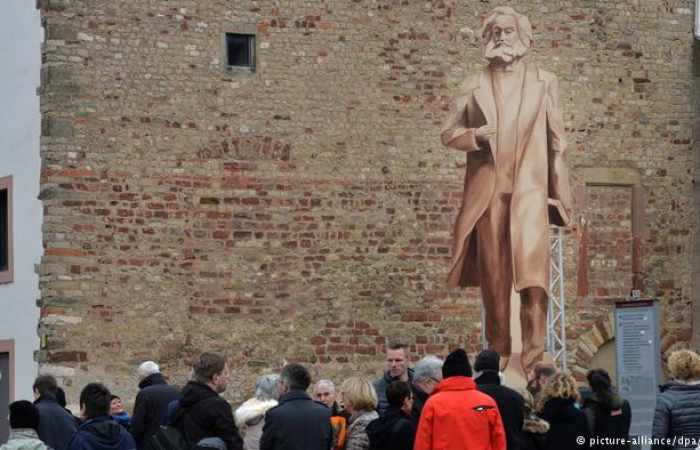 Karl-Marx-Statue: Trier hat über letzte Details entschieden