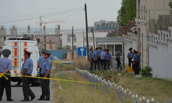Kirghizstan: un attentat suicide contre l`ambassade de Chine blesse trois personnes