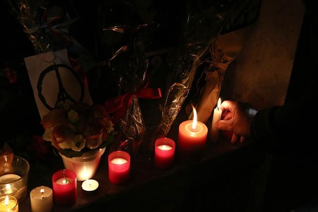 Une Turque parmi les victimes des attentats à Paris