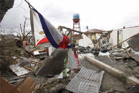 Filippində tayfun qurbanlarının sayı 1200-ü ötdü - FOTOLAR