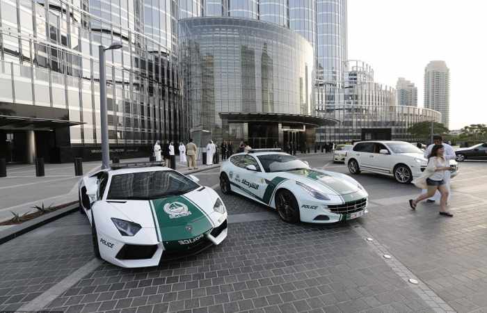 Dubai police's Bugatti Veyron supercar which can reach 253mph