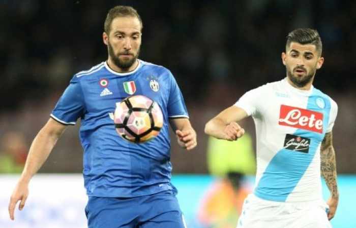 Italie: la Juventus et Higuain résistent à l'enfer napolitain