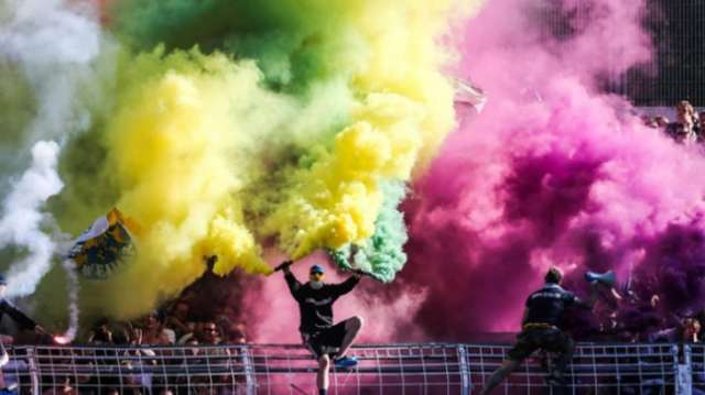 400 Fans randalieren  nach Relegationsspiel in Jena – mindestens 23 Verletzte