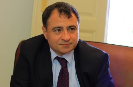 Arif Mammadov dépouillé du rang d’ambassadeur