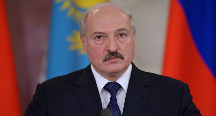 "Bakıdakı yanğının xəbərini kədərlə qarşıladıq" - Lukaşenko