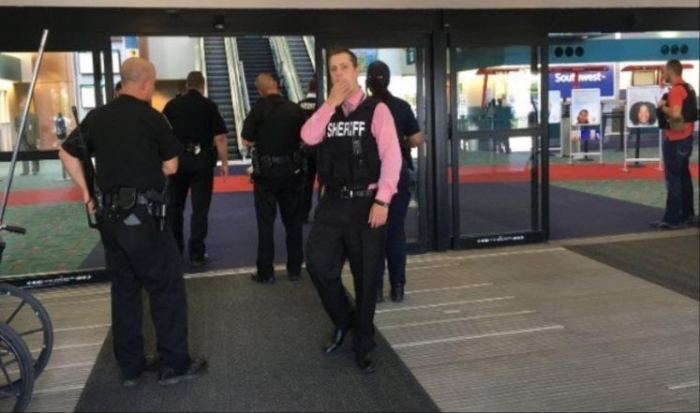 طعن شرطي بمطار في ميشيغان الأميركية