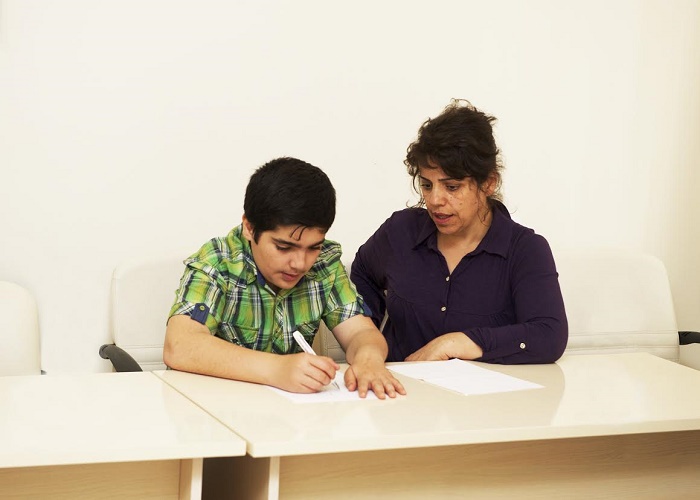 Autizm sindromlu uşaqlar üzrə mütəxəssislər hazırlanır