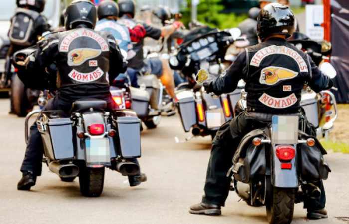 Membres des Hells Angels épiés par des policiers