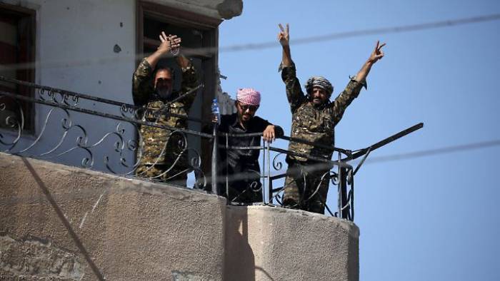 Anti-IS-Koalition erobert Rakka zurück