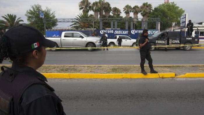 Mexique: Fusillade spectaculaire dans le centre de Cancun