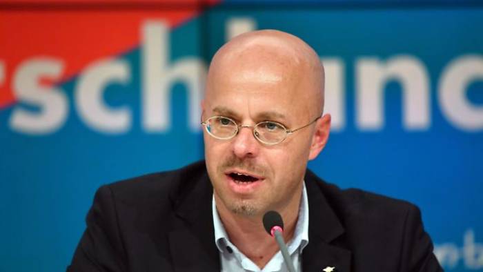 AfD-Politiker schönt Lebenslauf mit Studium