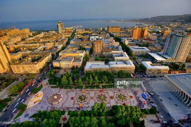  Le fameux journal suisse publie un article sur la beauté touristique de l`Azerbaïdjan intitulé `Bakou parle en langues de feu`