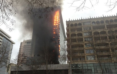 FHN: Bakıda yanan bina söndürüldü – FOTO, VİDEO
