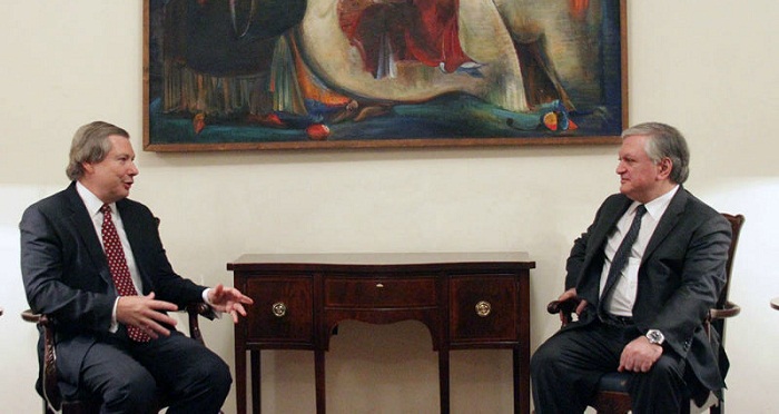 James Warlick and Armenia FM discussed Nagorno Karabakh conflict