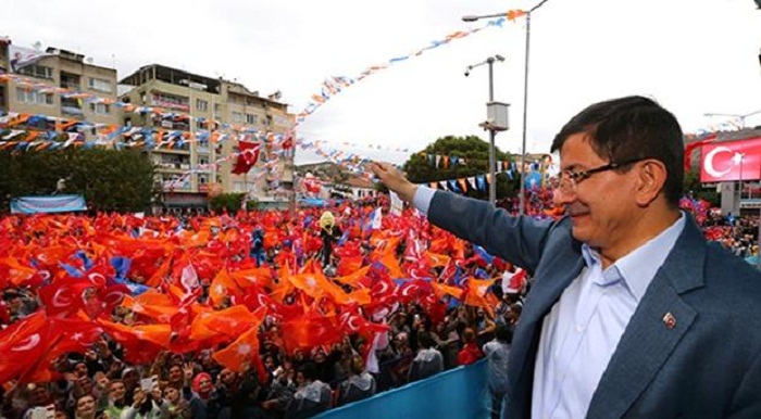 Davutoğlu : "Le pessimisme a laissé la place à l’espoir"