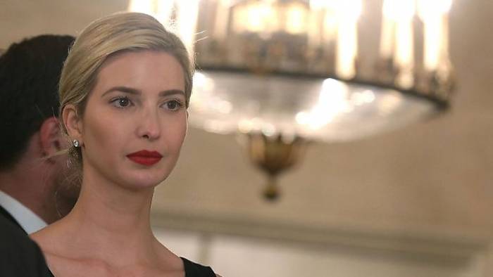 Ivanka  lenkt von Trumps Problemen ab