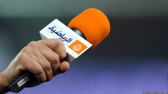 Qatar: le compte Twitter d'Al-Jazeera suspendu