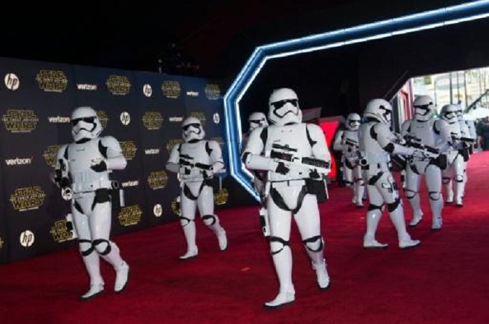 Fans bejubeln Weltpremiere der neuen Star-Wars-Episode