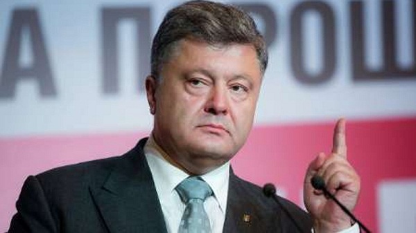 Porochenko, insatisfait du processus de la mise en application des accords de Minsk