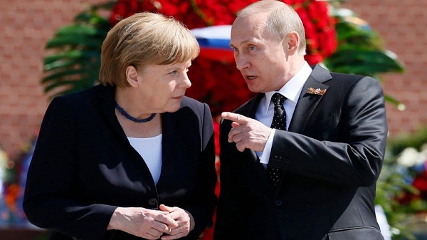 Crise en Ukraine: Merkel demande de l’aide à Poutine