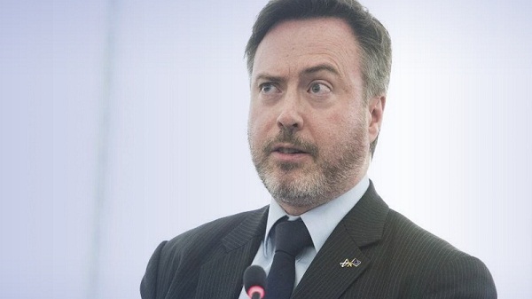 Les eurodéputés appellent à un embargo