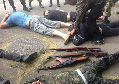 Ukrayna ordusu 40 separatçını öldürüb –VİDEO