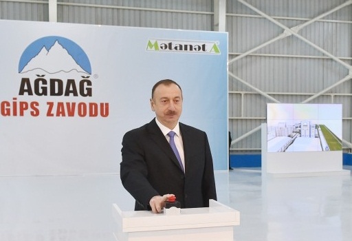 Le président azerbaïdjanais Ilham Aliyev inaugure l’usine de gypse Nouvel Aghdagh