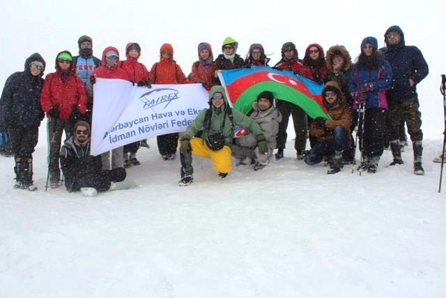 `Heydər zirvəsi`nə yürüş başa çatıb - Fotolar