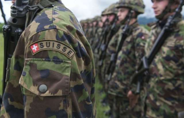 La Suède rétablira le service militaire cet été