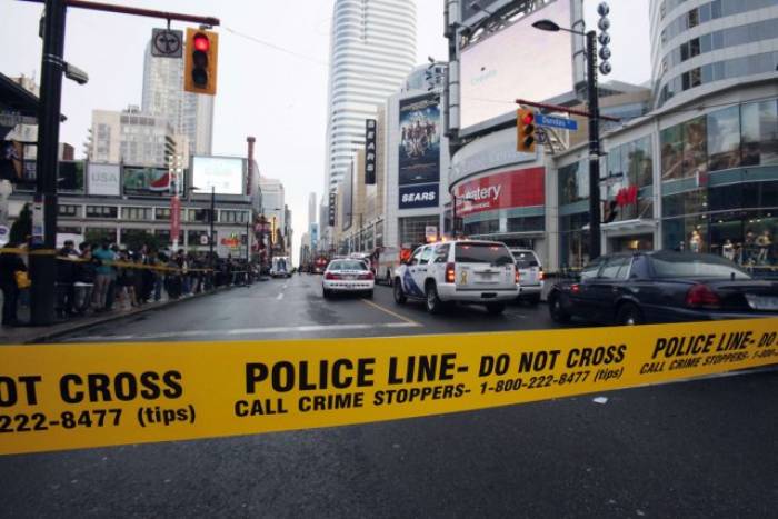 Fusillade à Toronto: un individu tire sur un homme dans un restaurant
