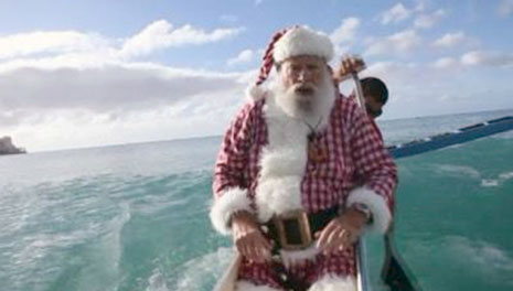 Santa takes Hawaii beach break ahead of his big day - no comment
