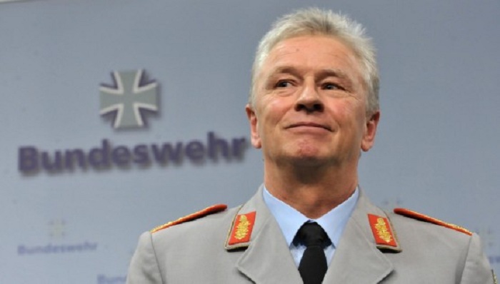 Generalinspekteur Wieker bleibt bis 2018 im Amt