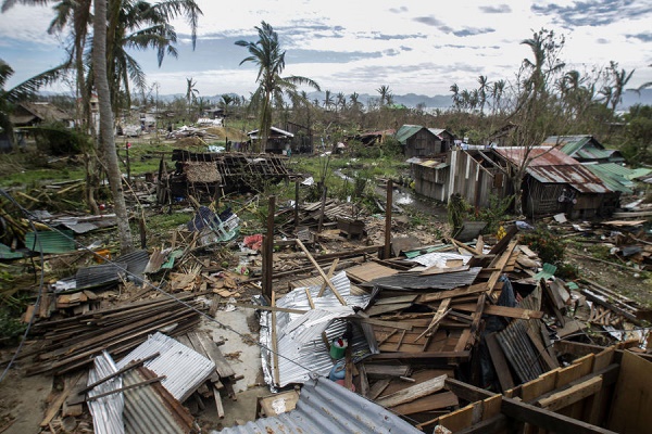 Les Philippines en état d`alerte en attendant un super typhon