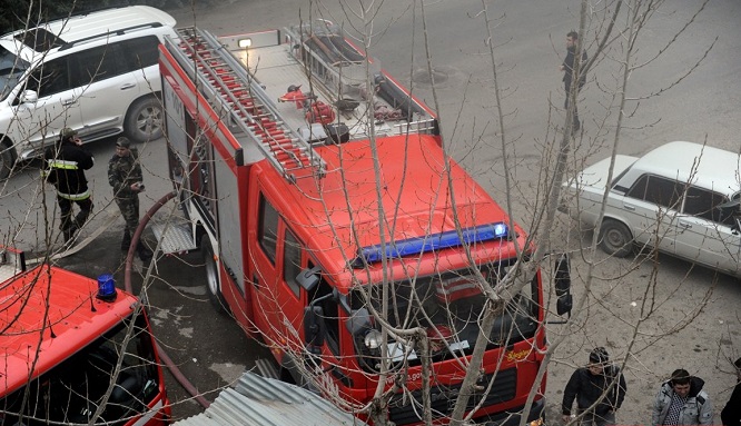 Bakıda evdə partlayış olub