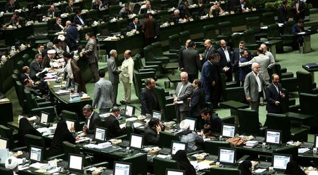 Deux arméniens élus dans le parlement de l`Iran aux élections législatives