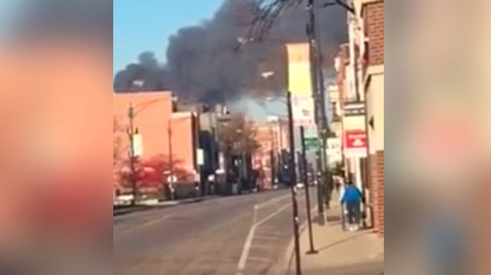 Incendie et plusieurs explosions survenues dans une usine chimique à Chicago
