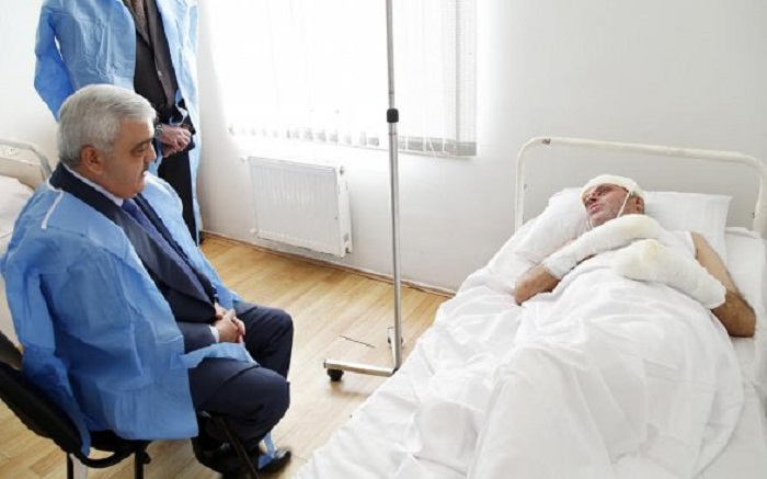 Rövnəq Abdullayev işçisinə sürpriz etdi