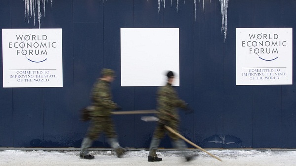 Davos : une «performance exemplaire» des soldats suisses, malgré l`affaire de drogue