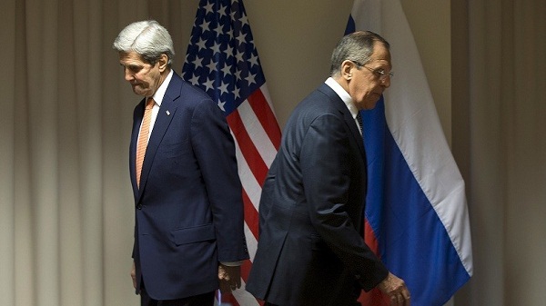 Lavrov dénonce l’accusation que Poutine est corrompu, auprès de Kerry Lavrov dénonce l’accusation que Poutine est corrompu, auprès de Kerry