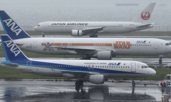 Au Japon, un avion évacué après un début d`incendie