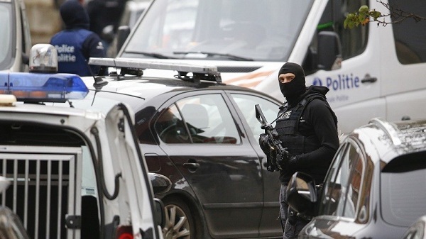 Terrorisme: 10 interpellations lors de perquisitions en Belgique