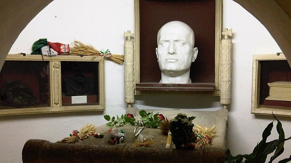 Italie: la ville de naissance de Mussolini aura son musée du fascisme qui coutera 5 millions d`euros