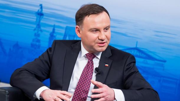 Pologne: Les actions russes ne sont pas pacifistes