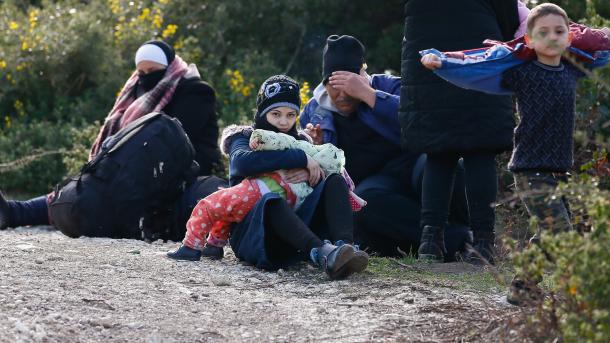 1.734 personnes voulant traverser illégalement l`Egée pour aller en Europe, interceptées