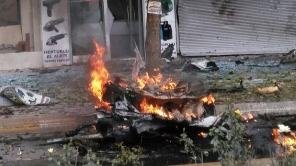 Huit personnes ont été blessées dans l`explosion d`une voiture à Istanbul