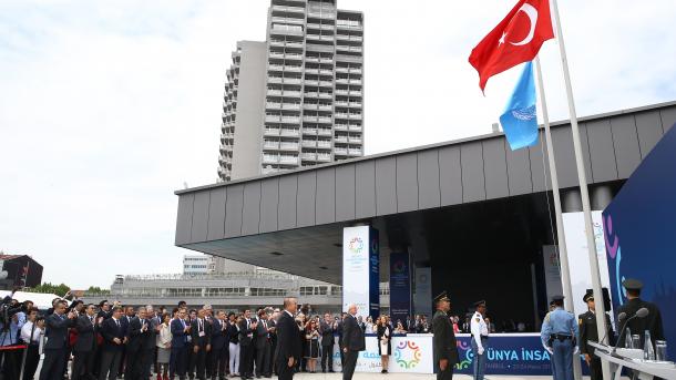 Istanbul: Le président ukrainien accuse la Russie de violer le droit international